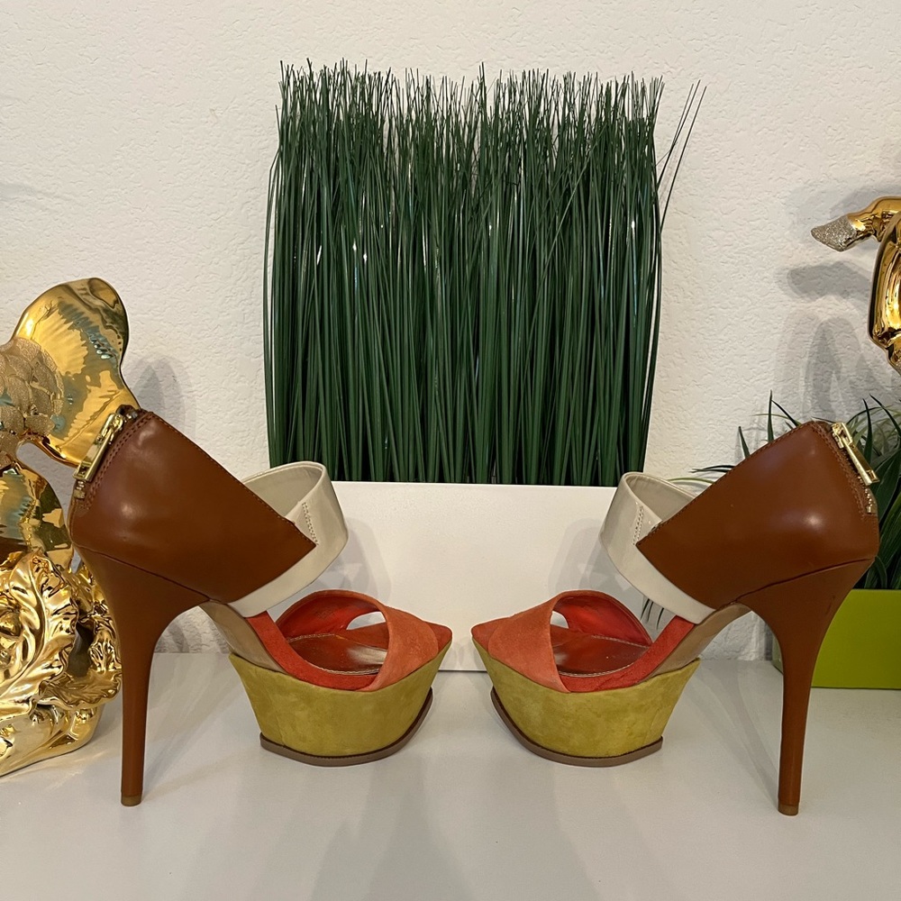 Color Block Stilettos - Picture 8 of 10